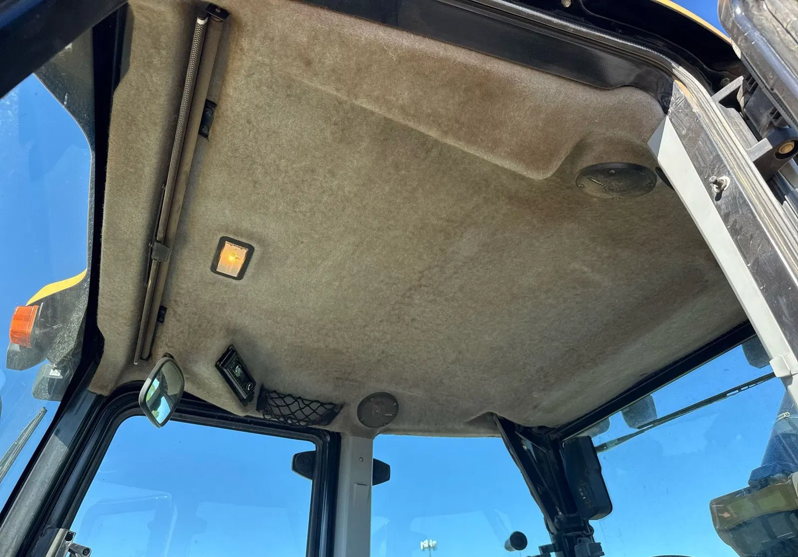 2016 Caterpillar 420F2