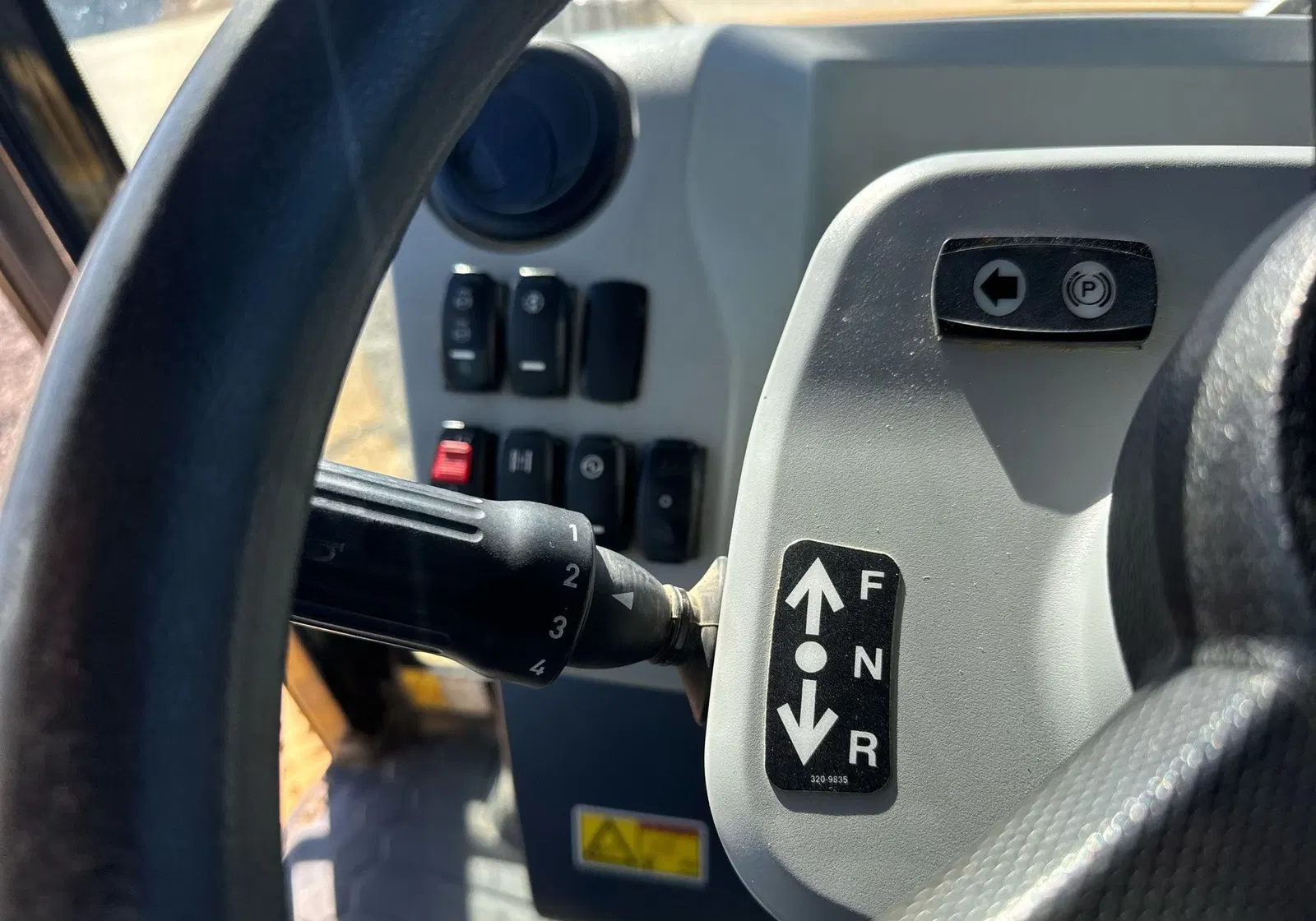 2016 Caterpillar 420F2