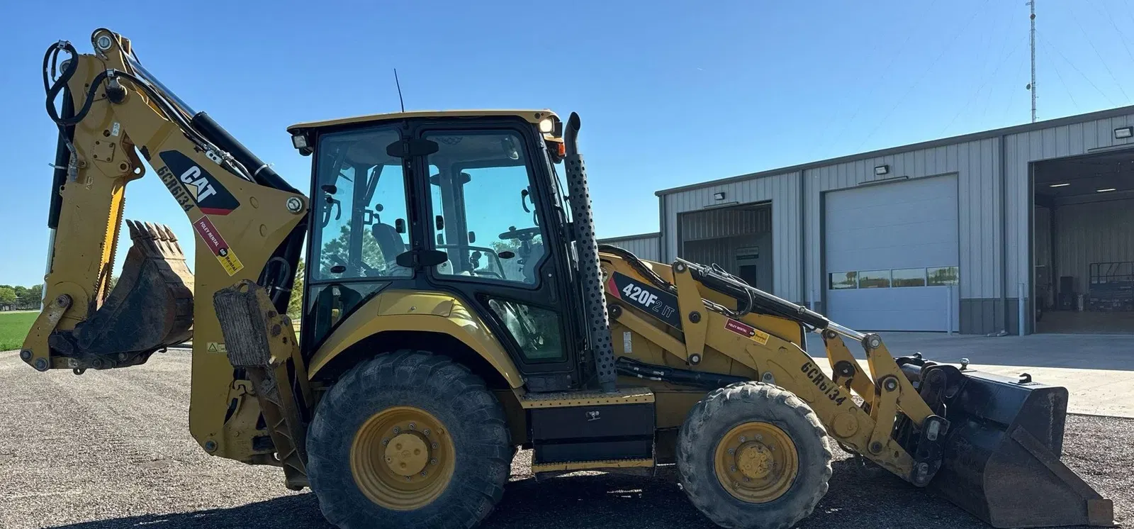 2016 Caterpillar 420F2