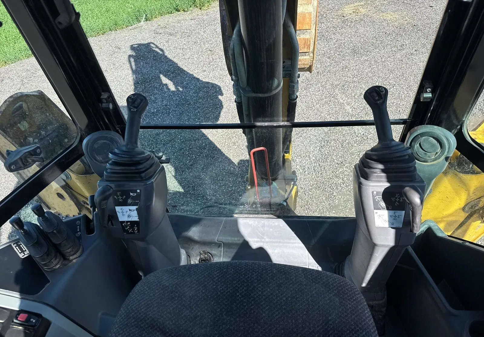 2016 Caterpillar 420F2
