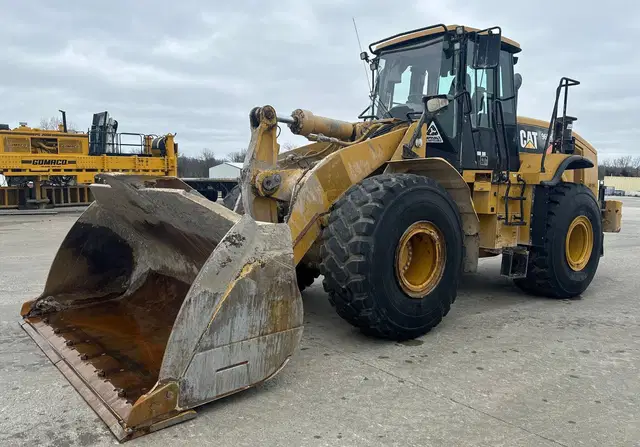 2011 Caterpillar 966H