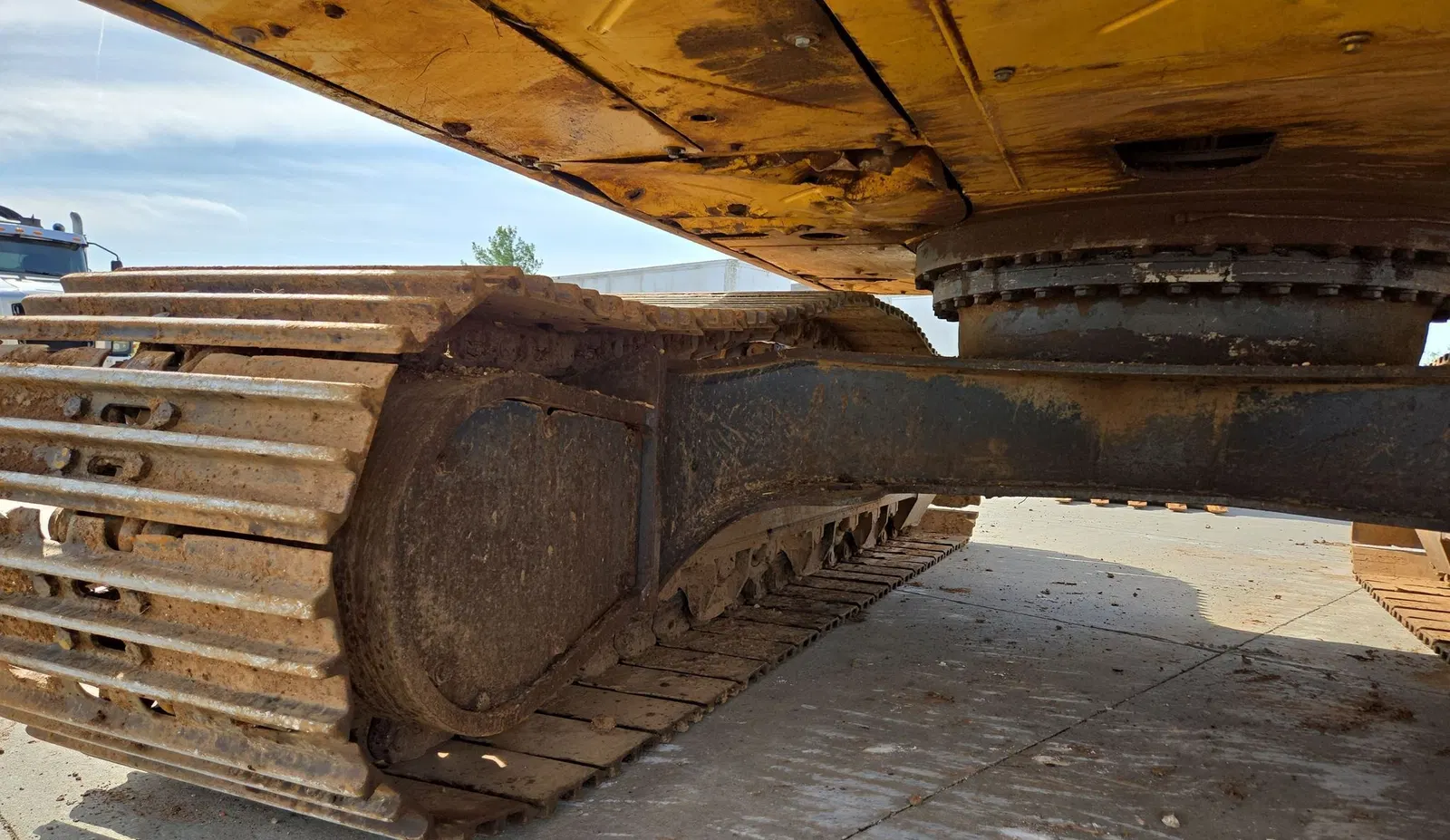 2017 Komatsu PC360LC-11