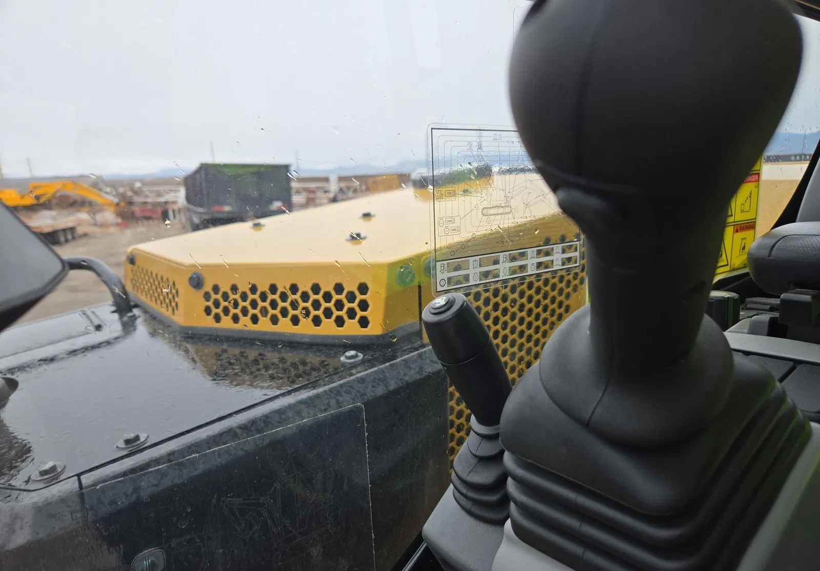 2023 Caterpillar 306