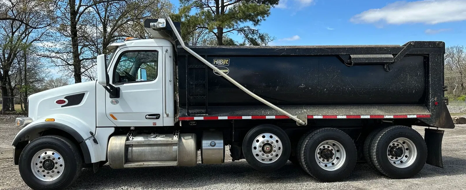 2020 Peterbilt 567