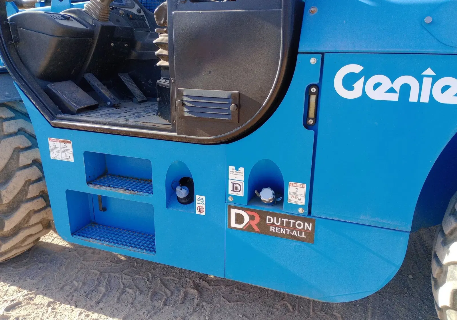 2021 Genie GTH-1256