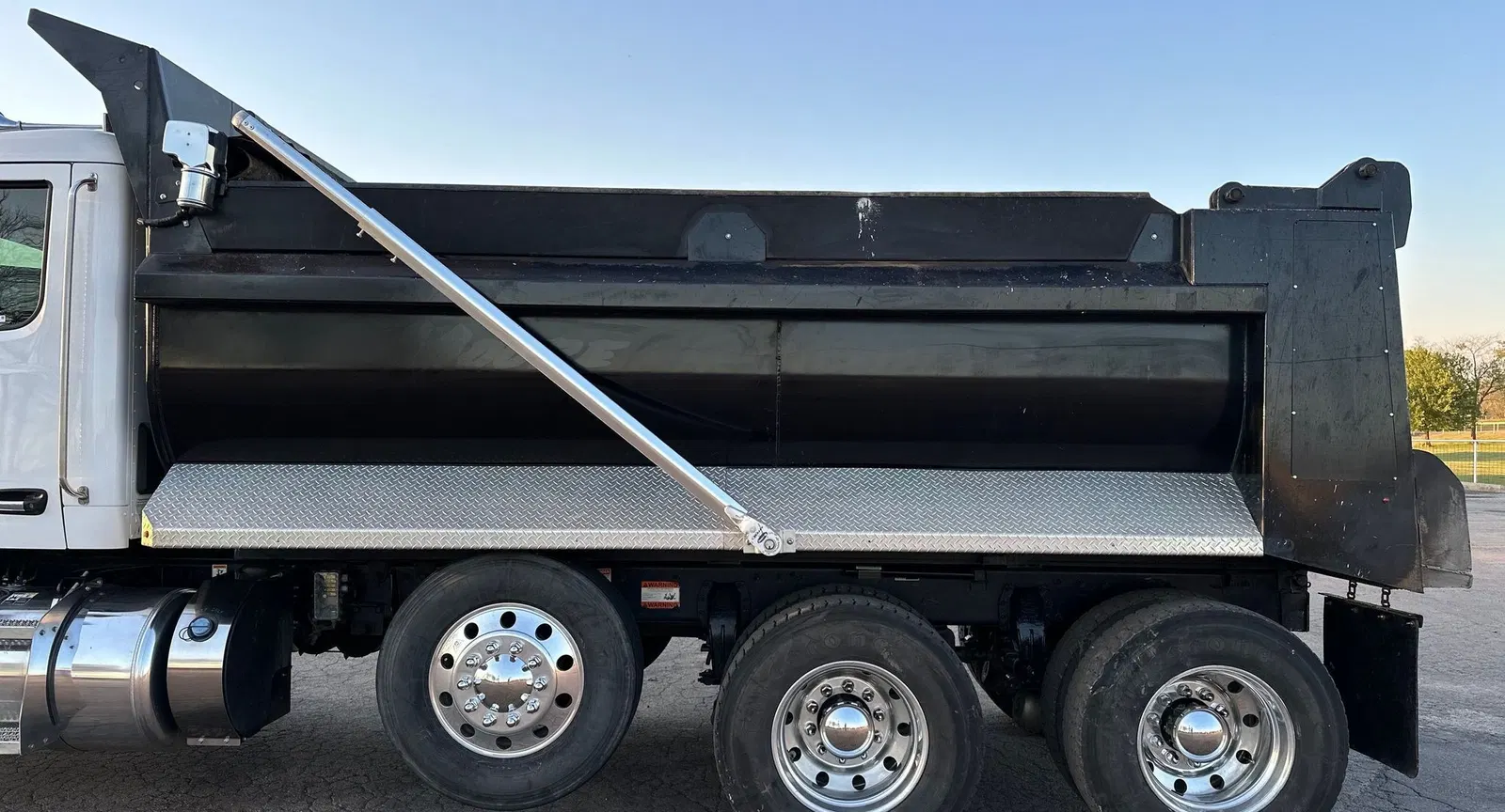 2021 Peterbilt 567