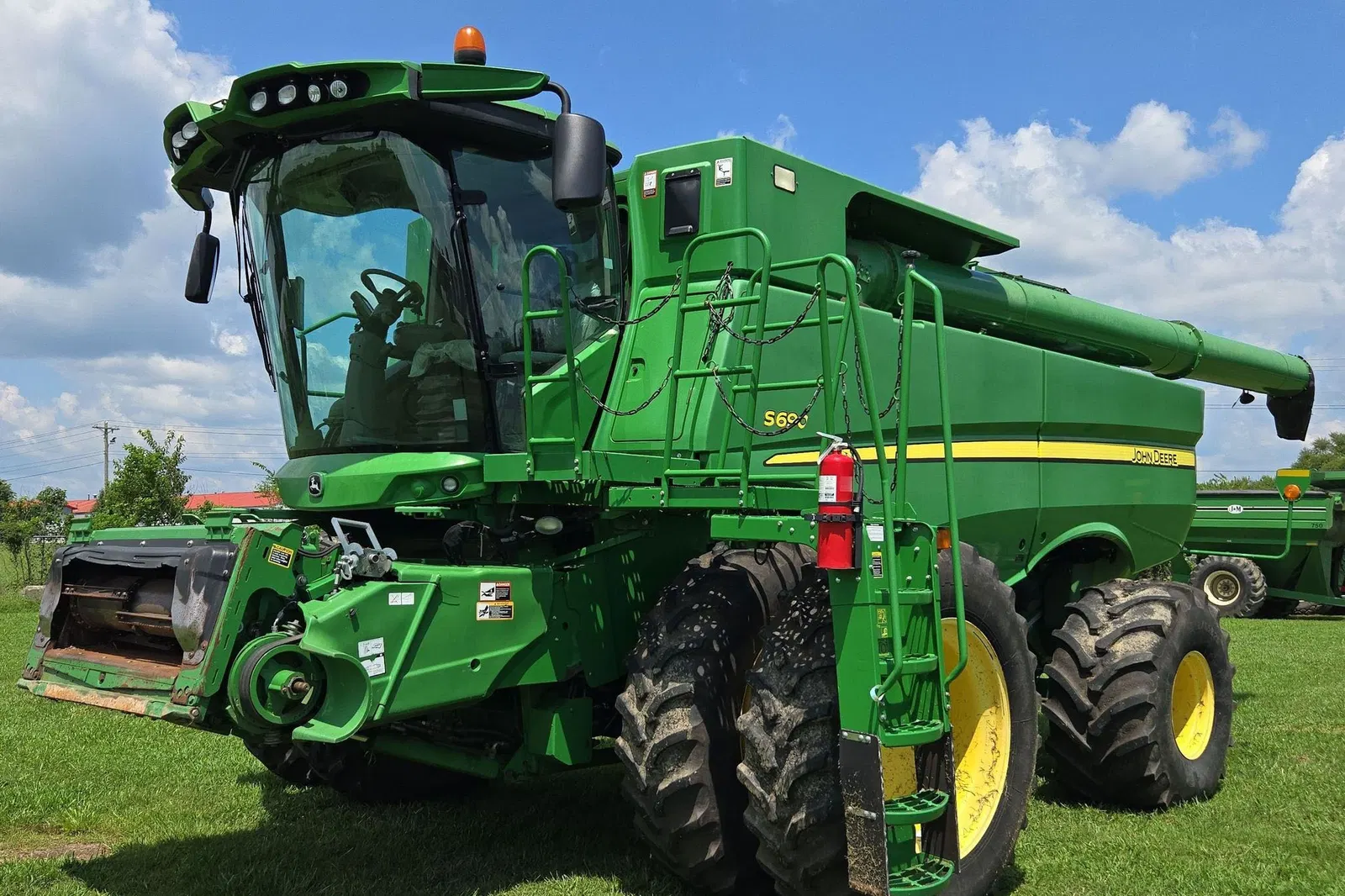 2014 John Deere S690