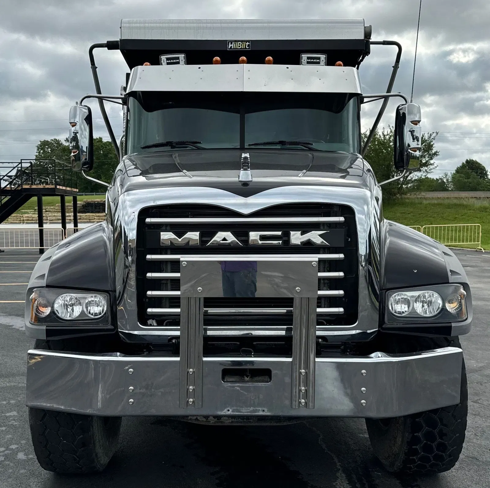 2019 Mack Granite