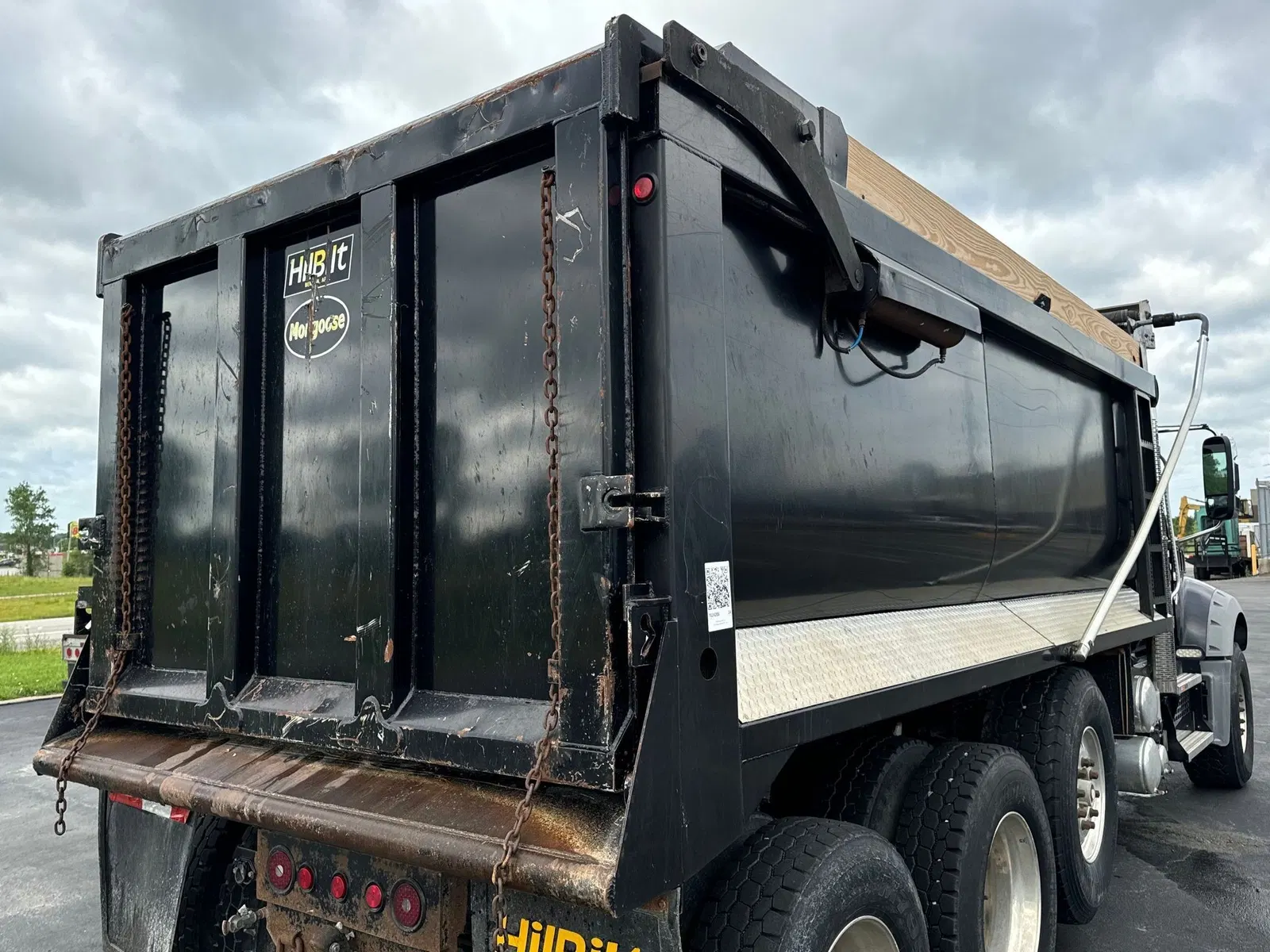 2019 Mack Granite