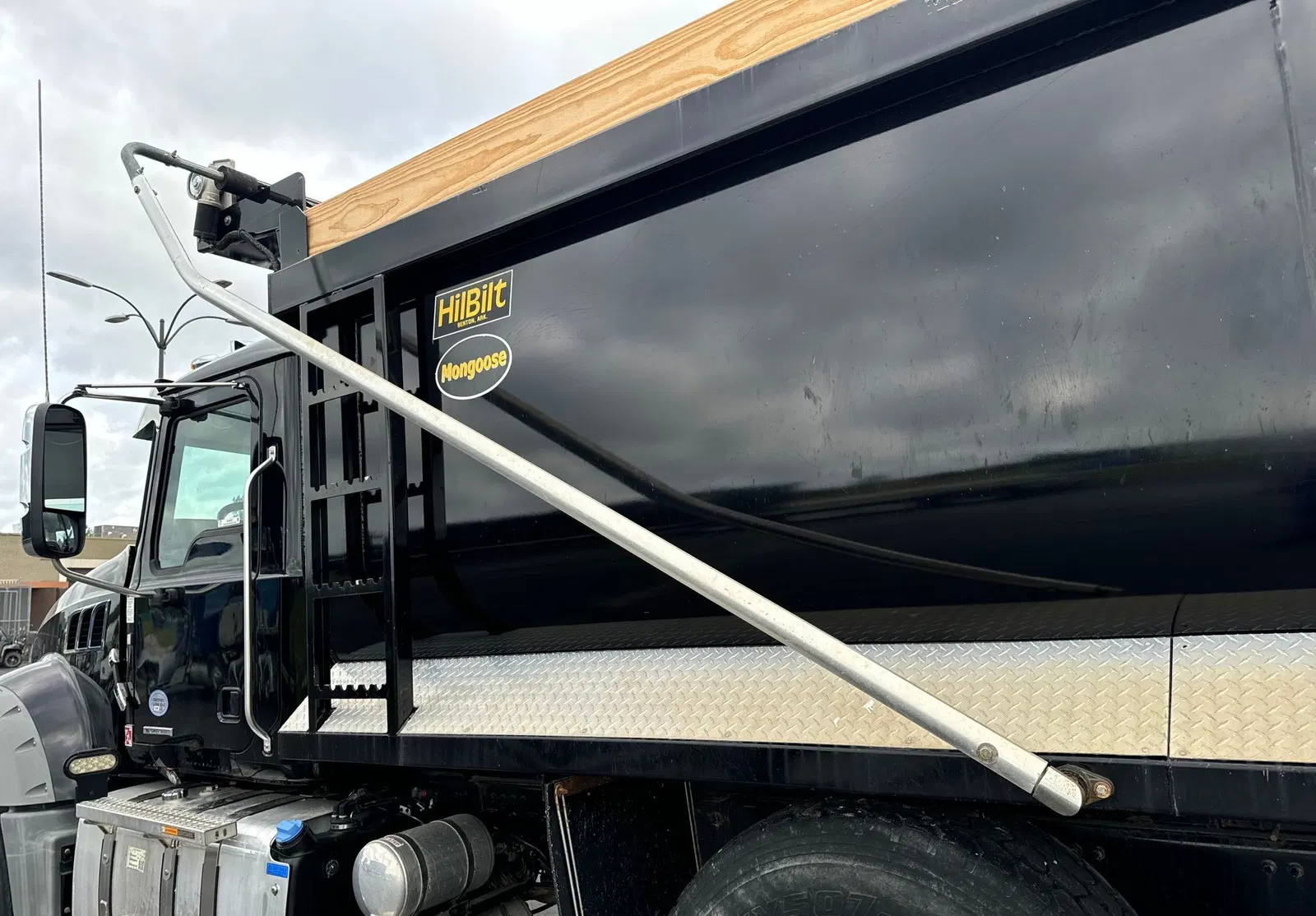 2019 Mack Granite