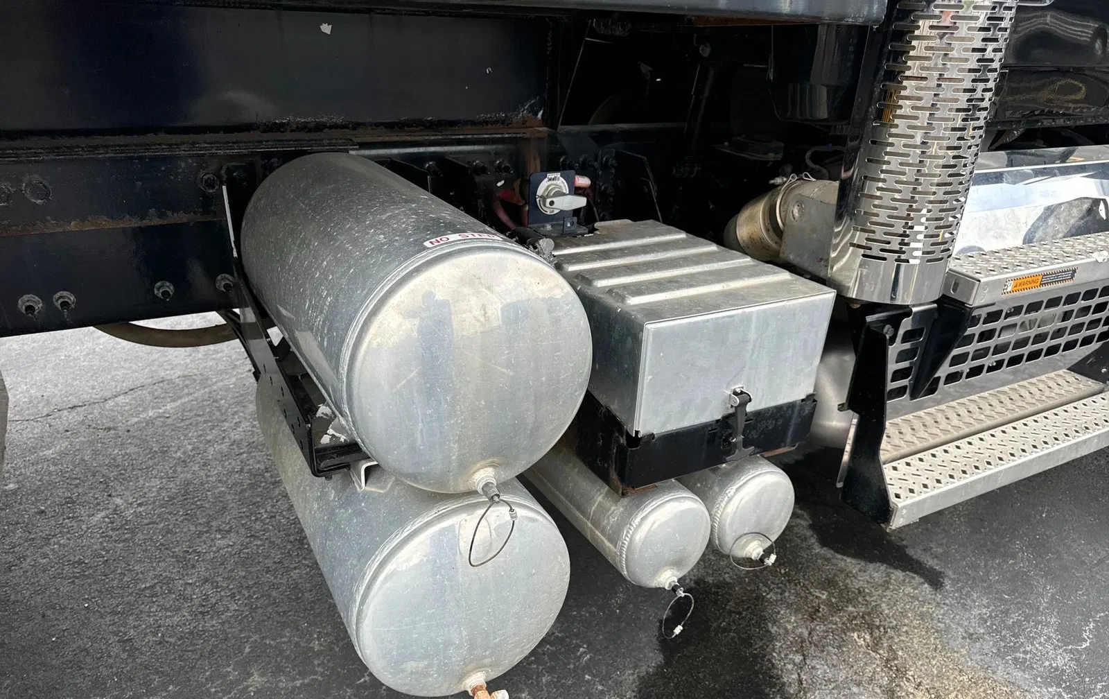 2019 Mack Granite