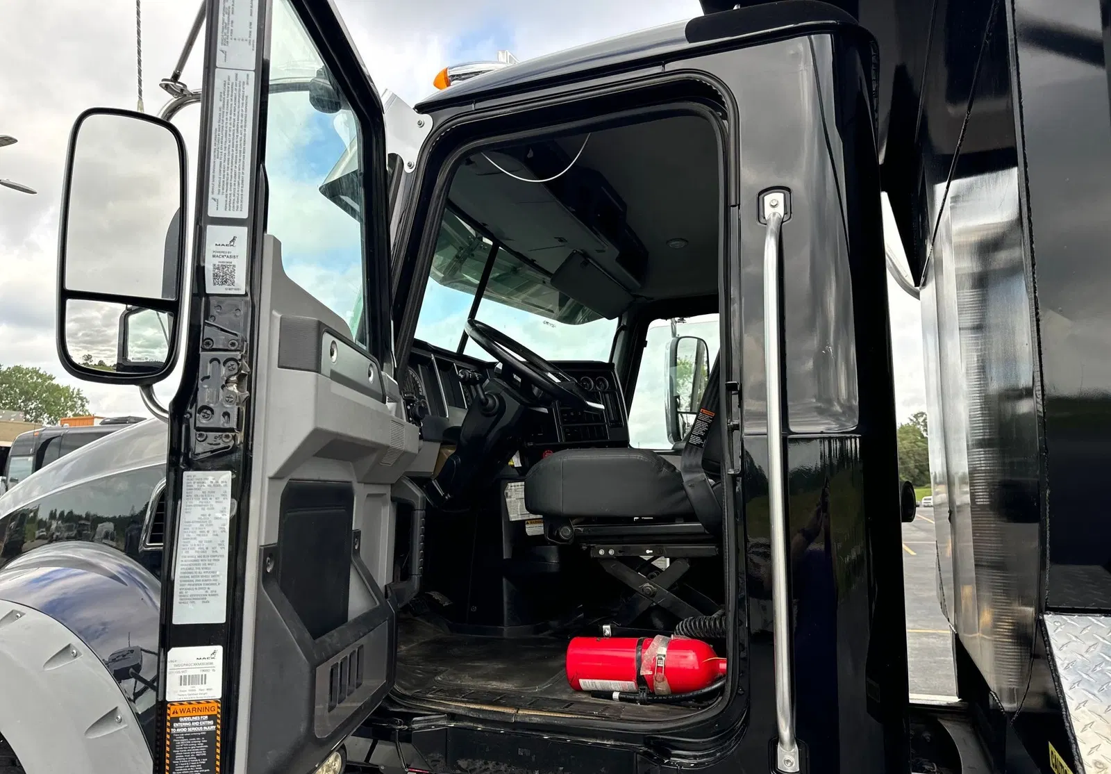 2019 Mack Granite