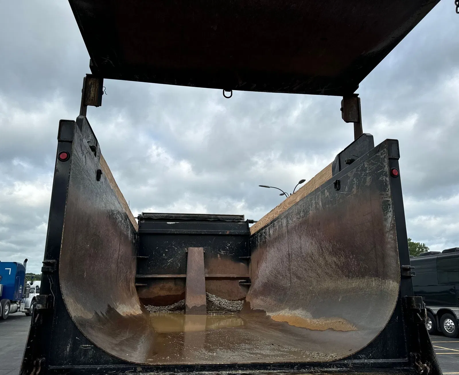 2019 Mack Granite