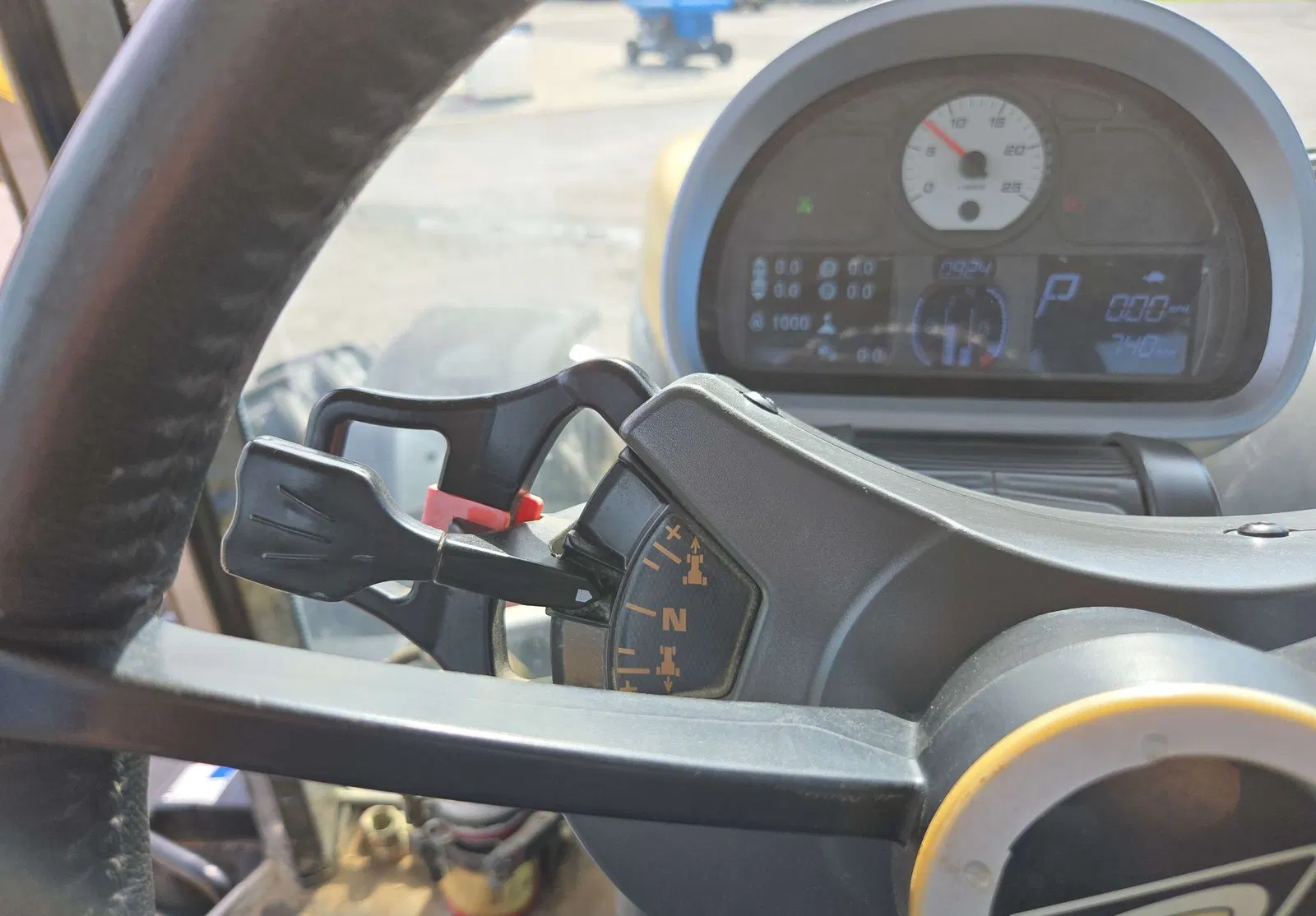 2015 Challenger MT675E