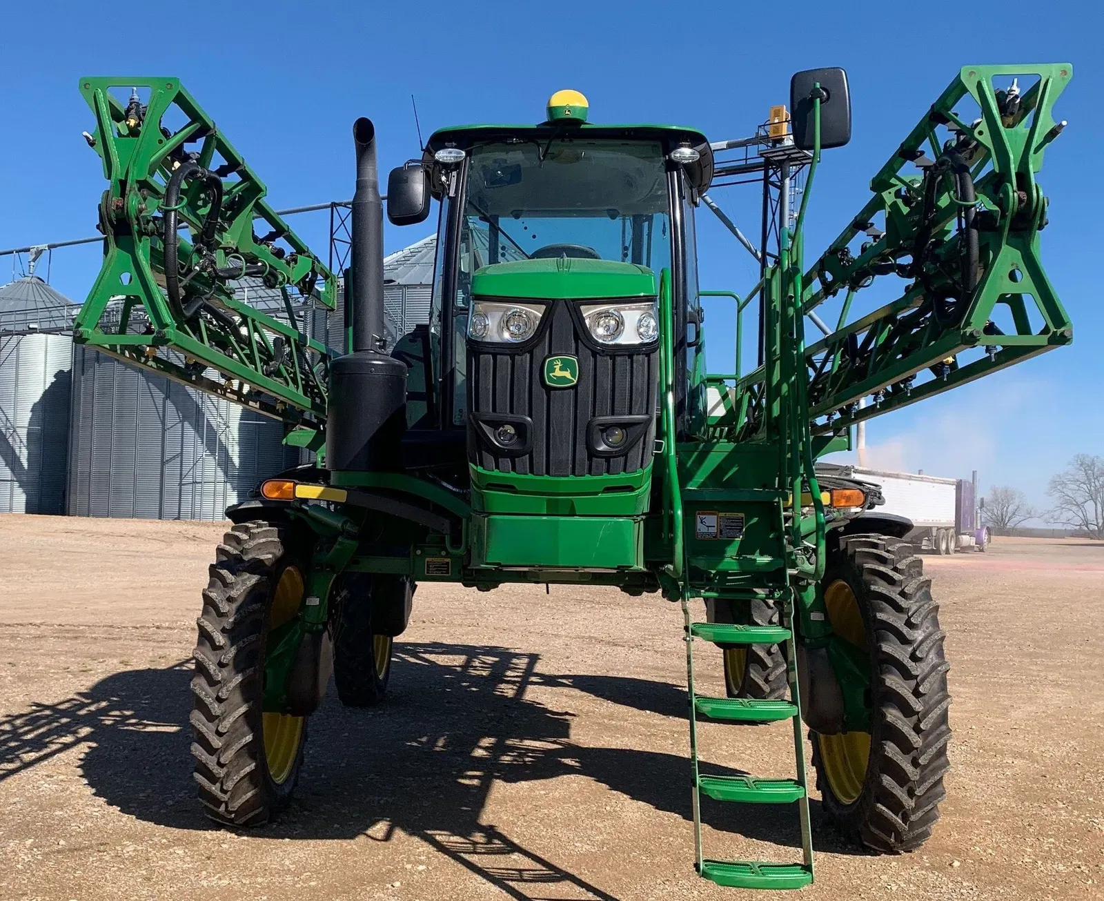 2022 John Deere R4023