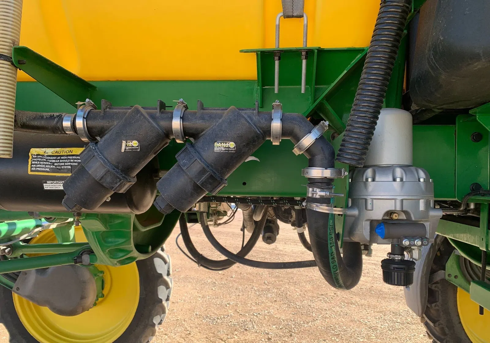 2022 John Deere R4023