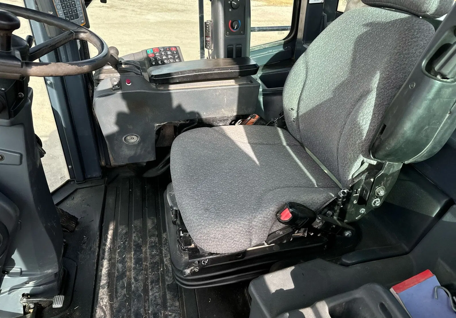 2016 John Deere 824K
