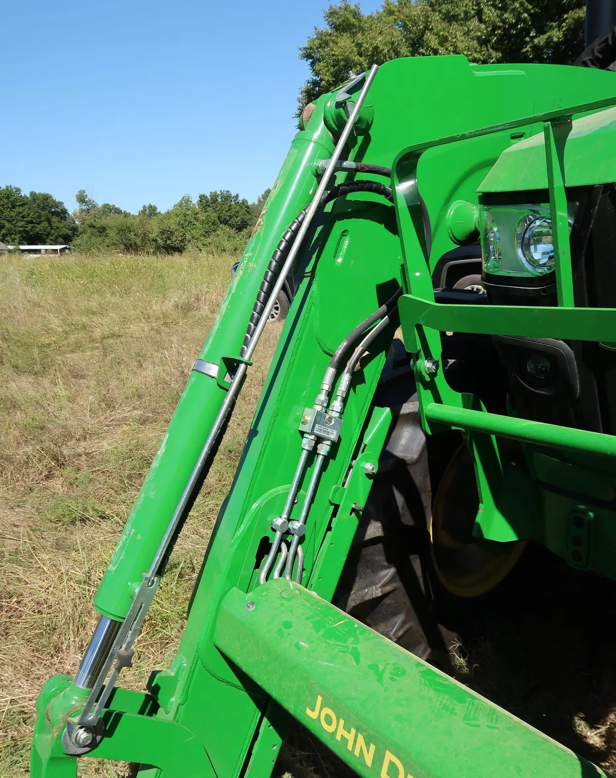 2019 John Deere 6110M