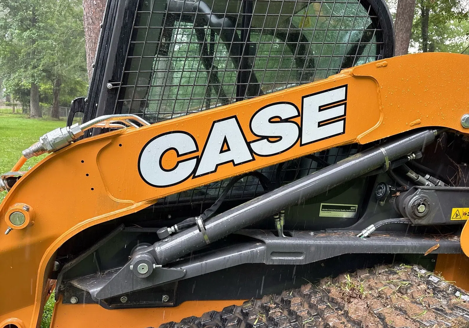 2022 Case TV450B