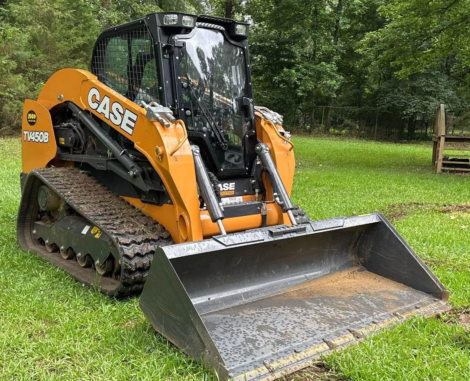 2022 Case TV450B