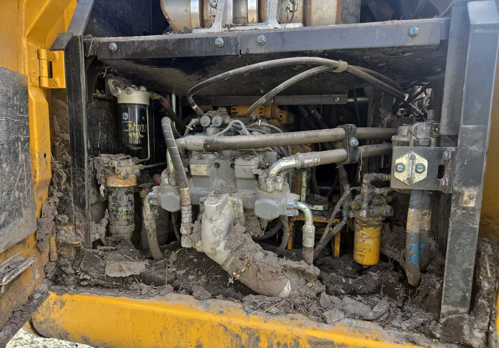 2024 John Deere 210
