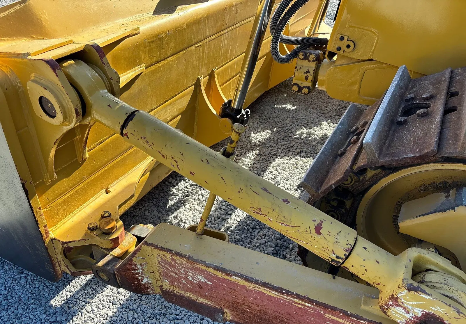 2022 Caterpillar D8T
