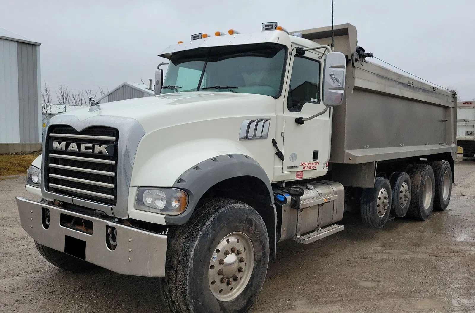 2019 Mack Granite