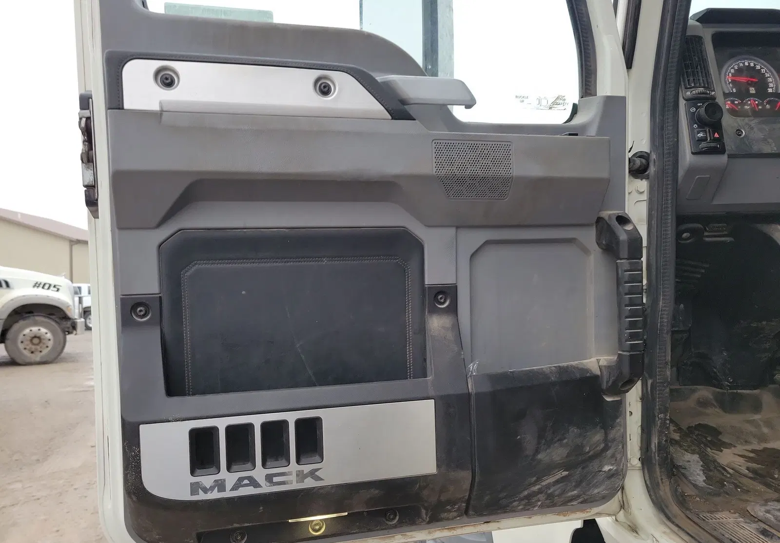 2019 Mack Granite