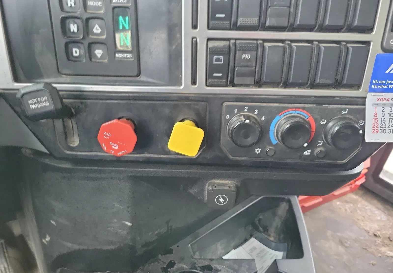 2019 Mack Granite