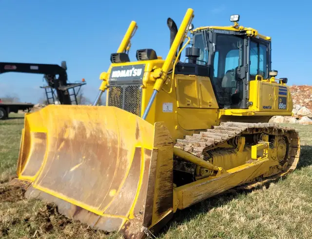 2016 Komatsu D65EX-18