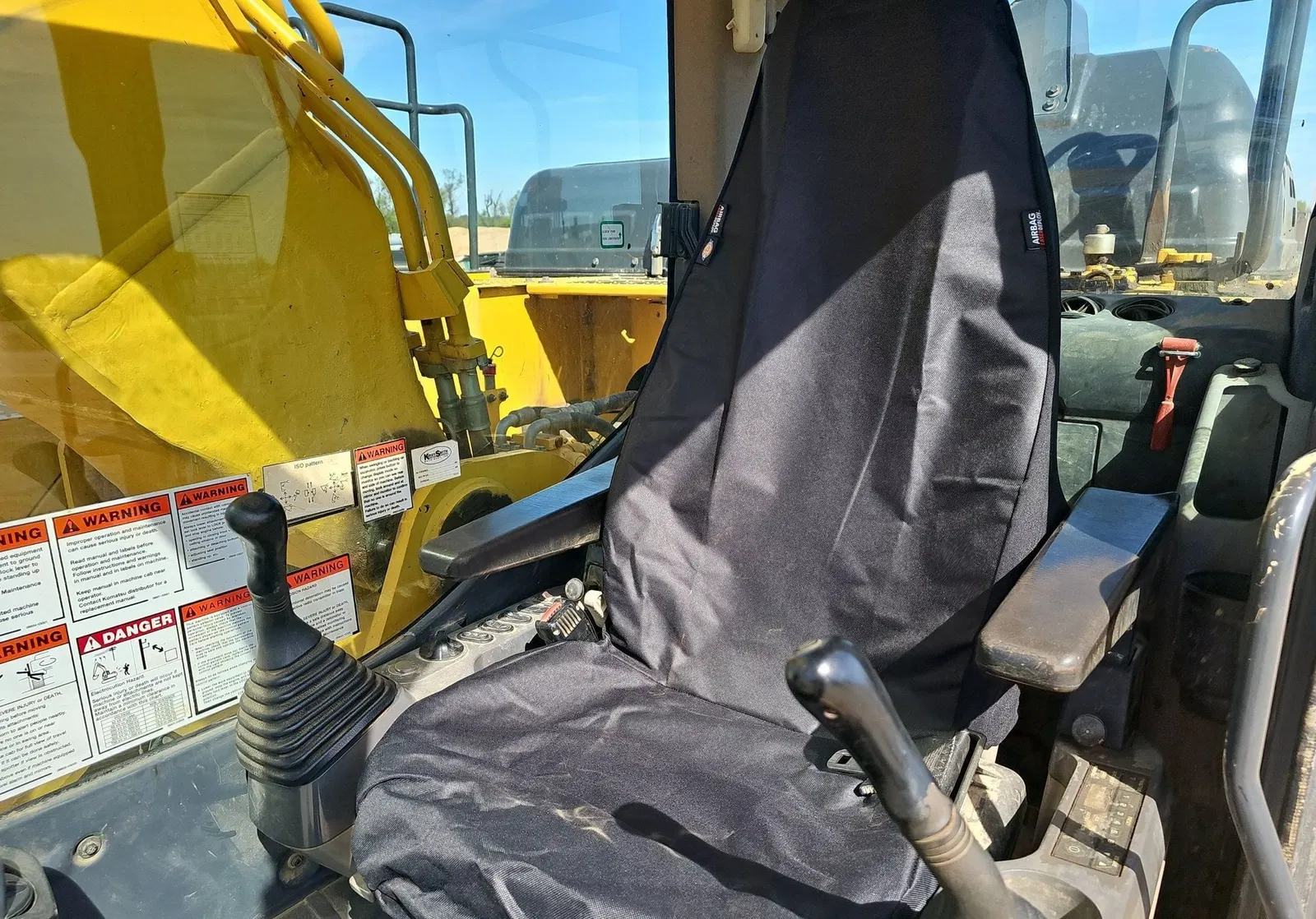 2017 Komatsu PC360LC-11