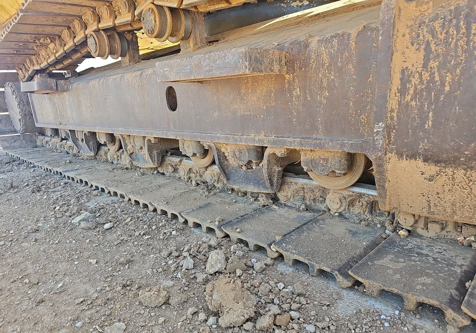 2017 Komatsu PC360LC-11