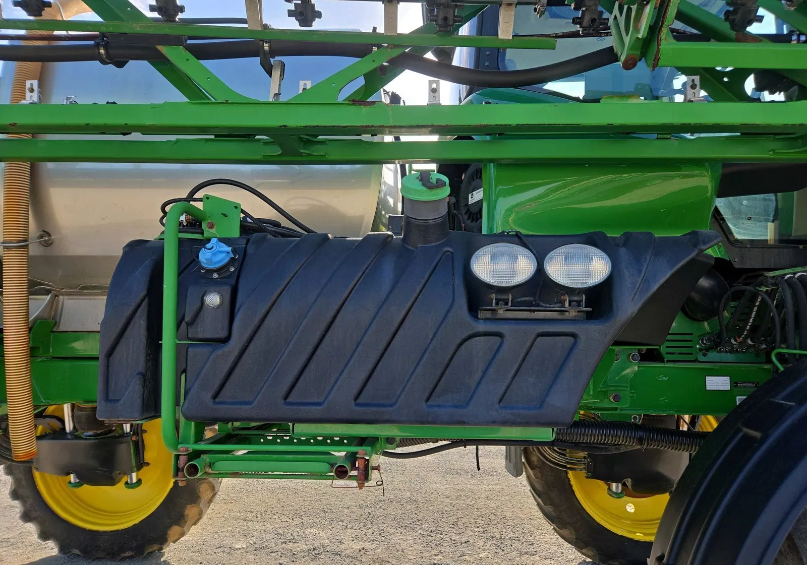 2021 John Deere R4038
