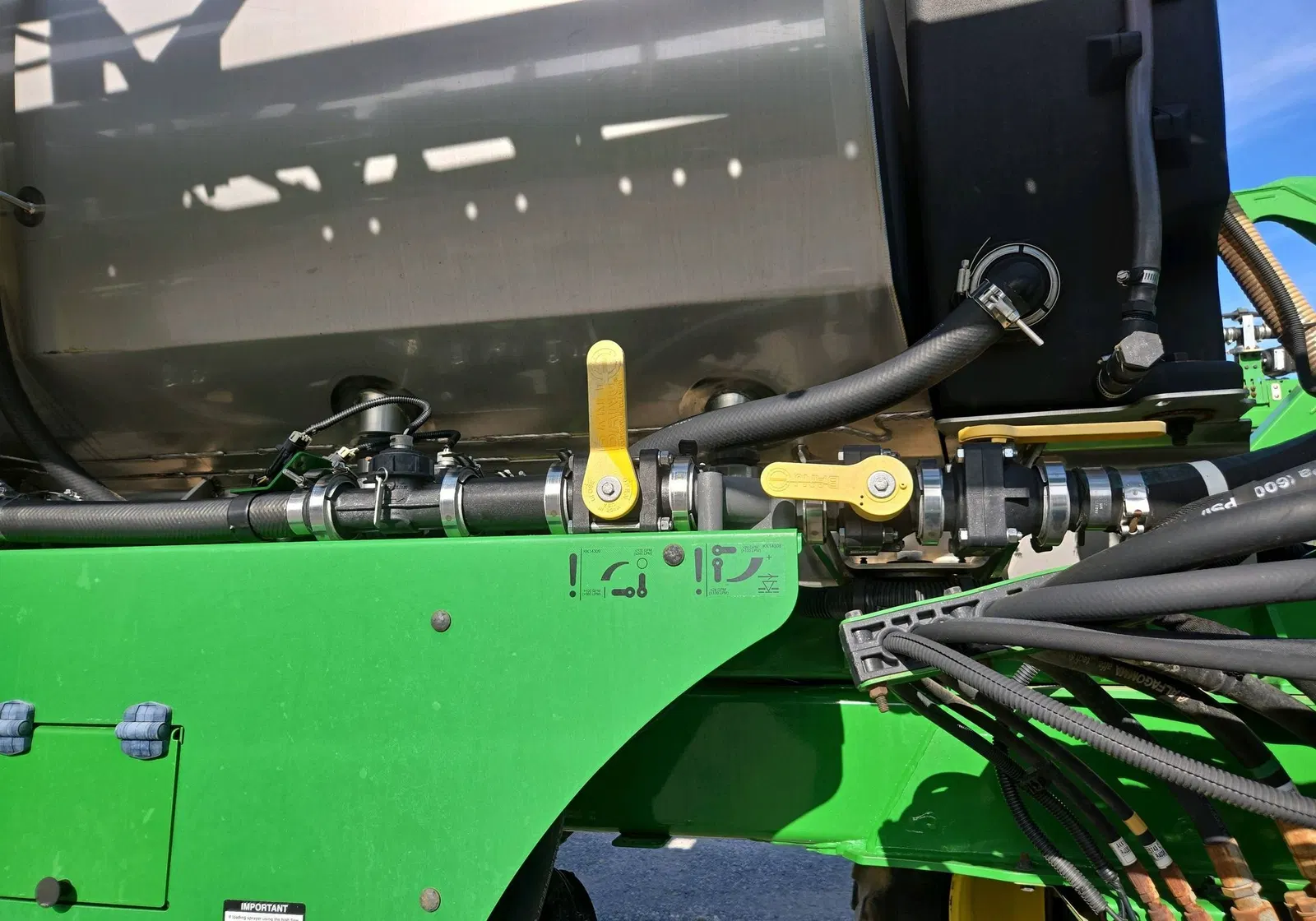 2021 John Deere R4038