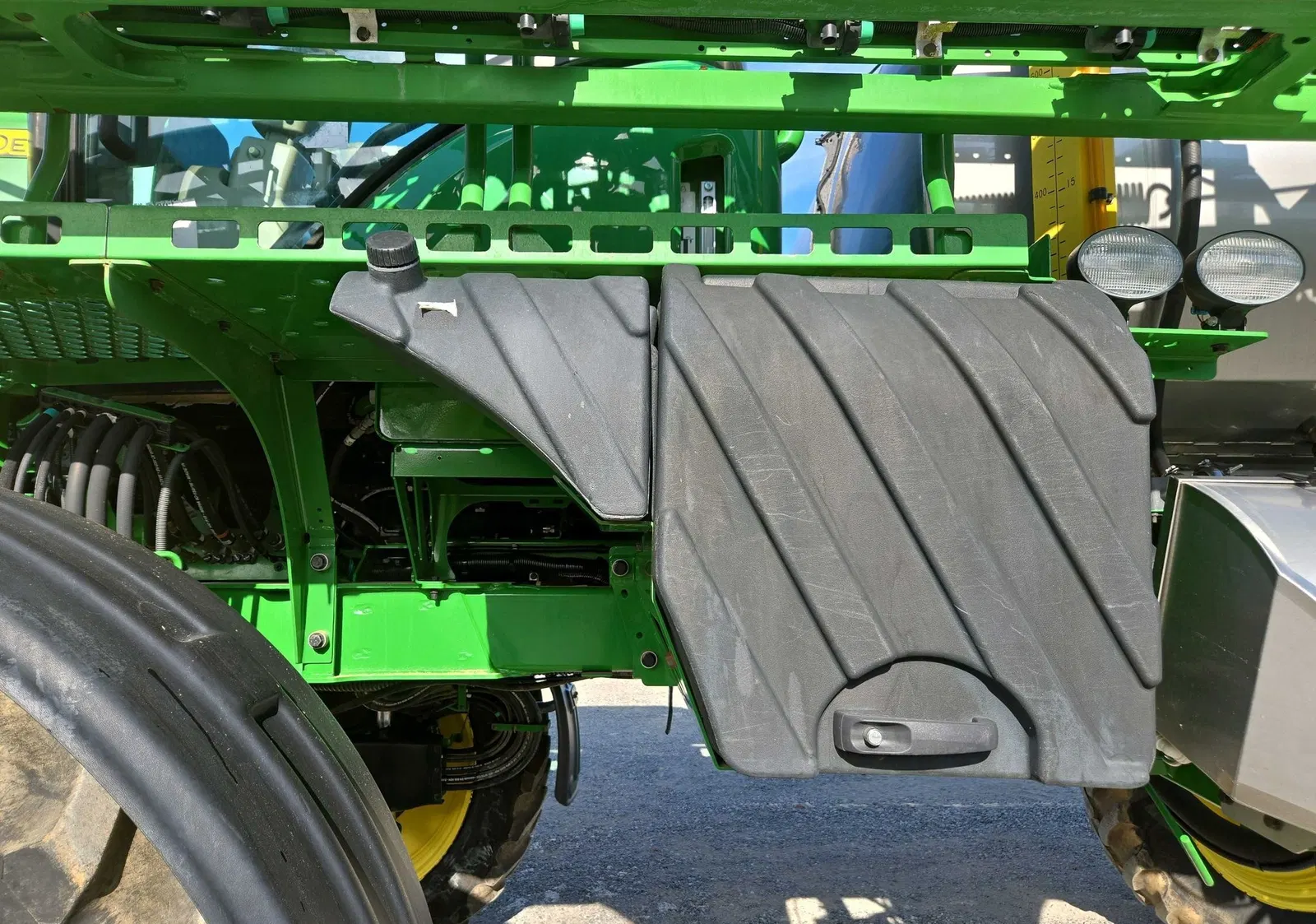 2021 John Deere R4038