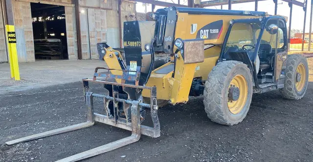 2017 Caterpillar TL1055D