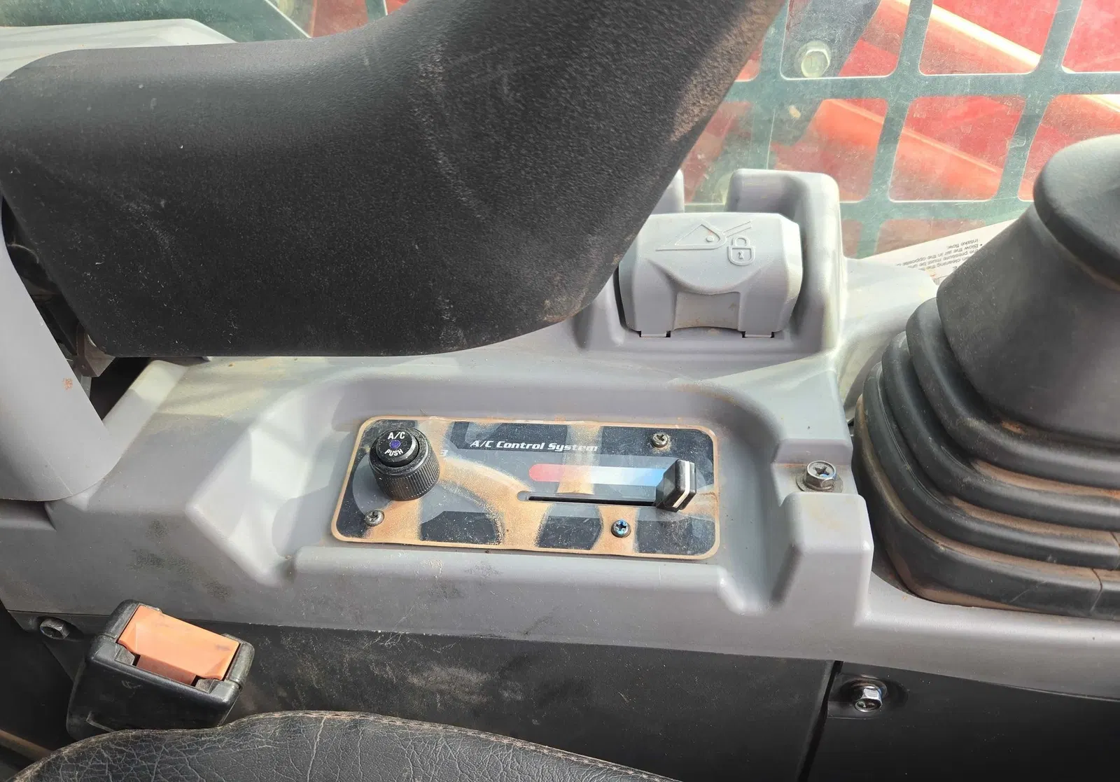2022 Kubota SVL