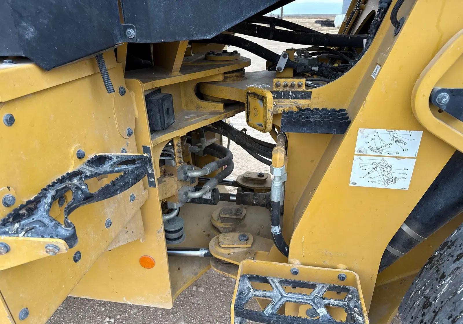 2023 Caterpillar 930M