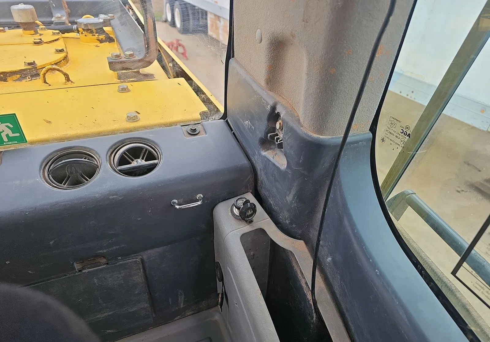 2018 Komatsu PC360LC-11