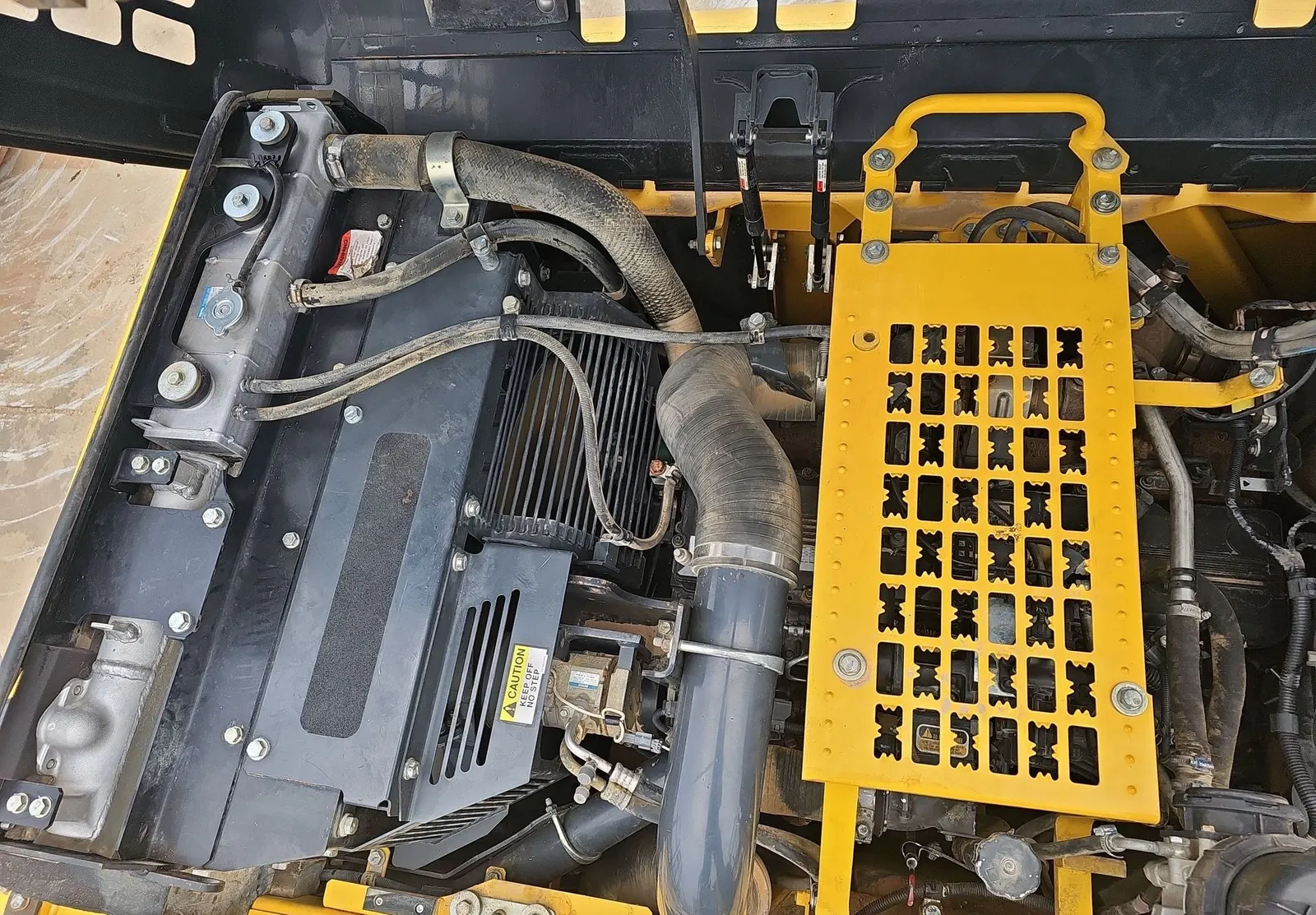 2018 Komatsu PC360LC-11