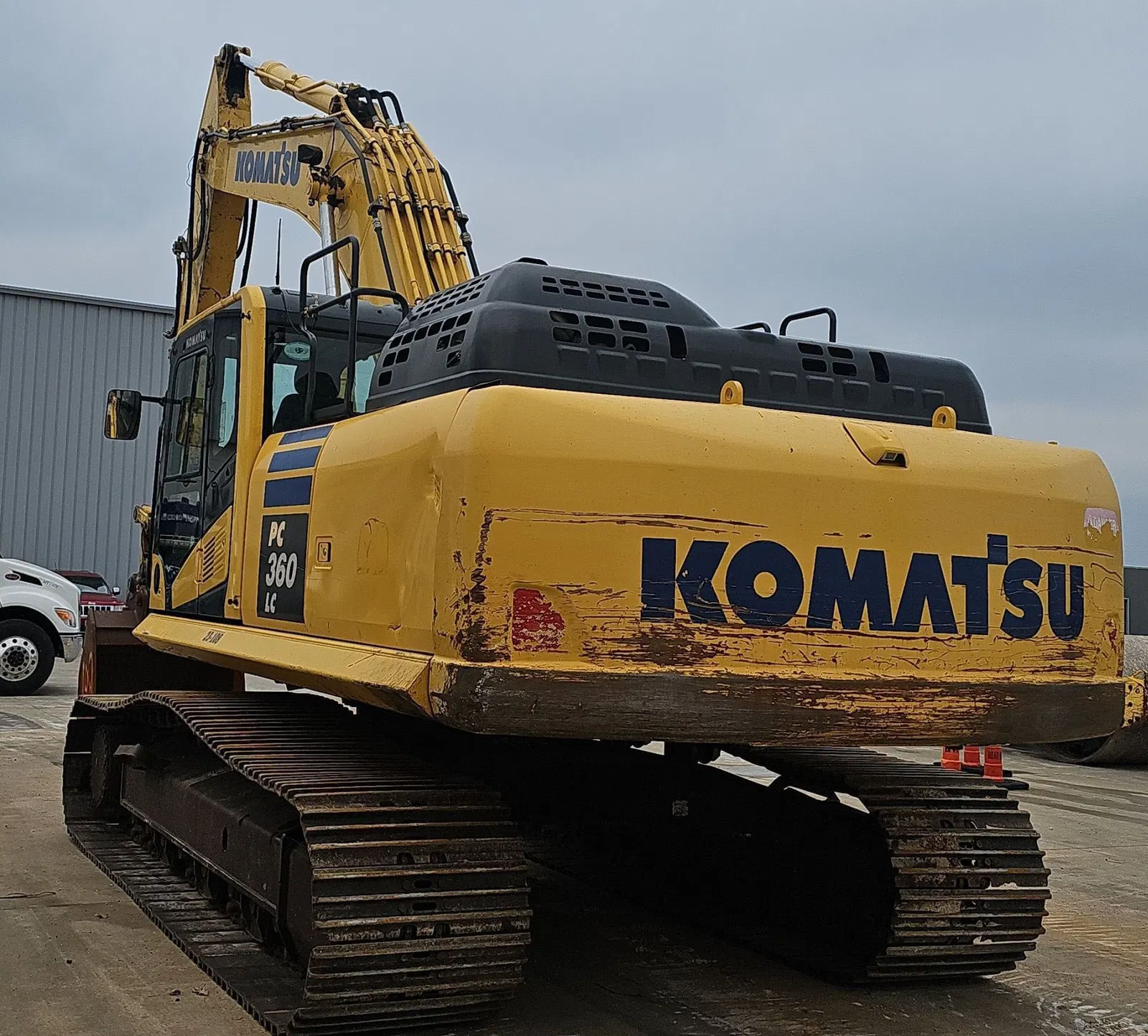 2018 Komatsu PC360LC-11
