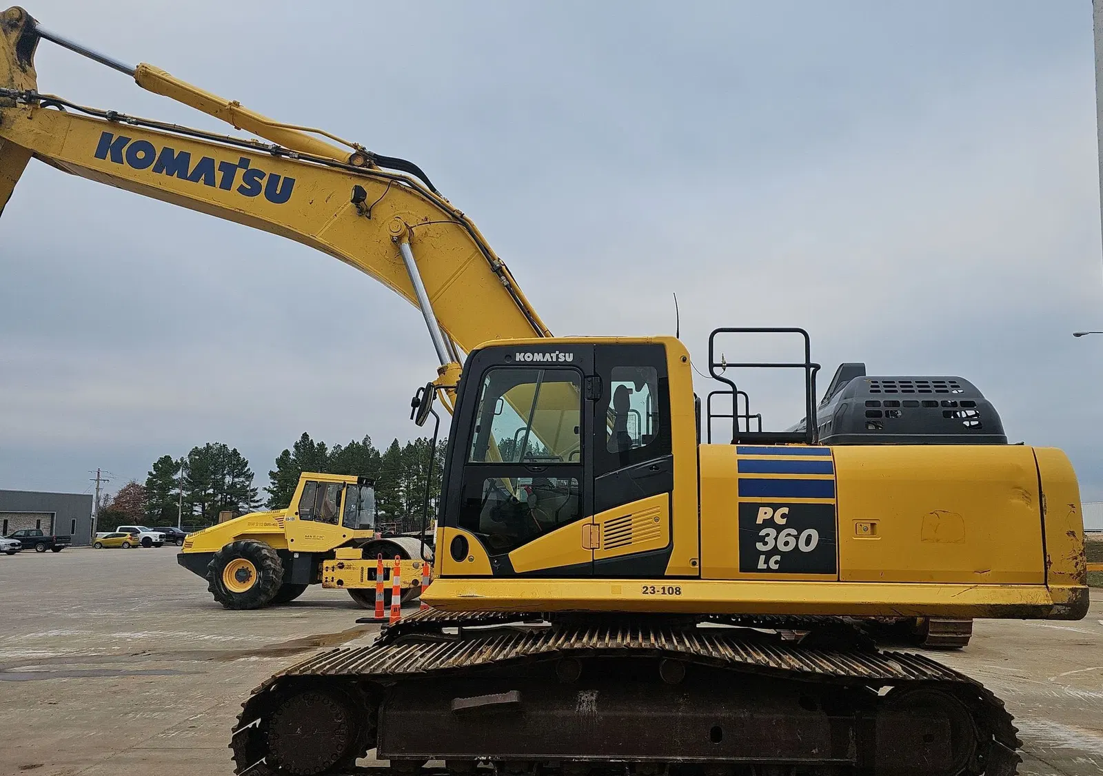 2018 Komatsu PC360LC-11