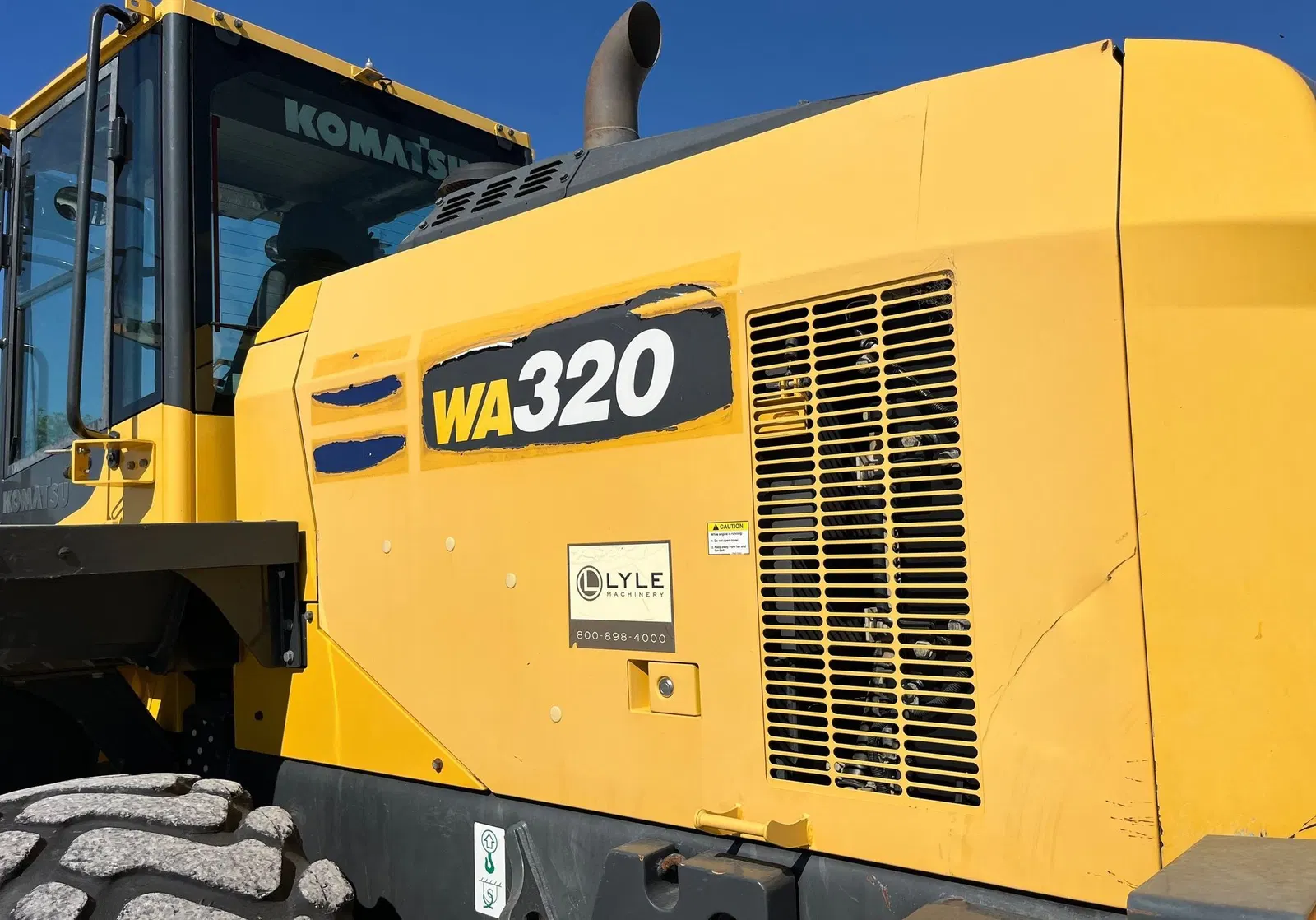 2018 Komatsu WA320-8