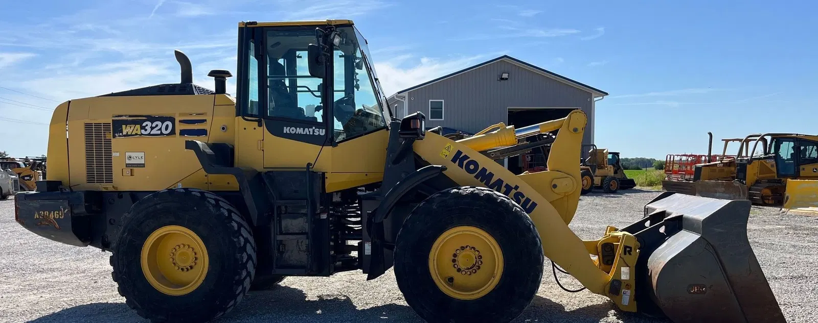 2018 Komatsu WA320-8
