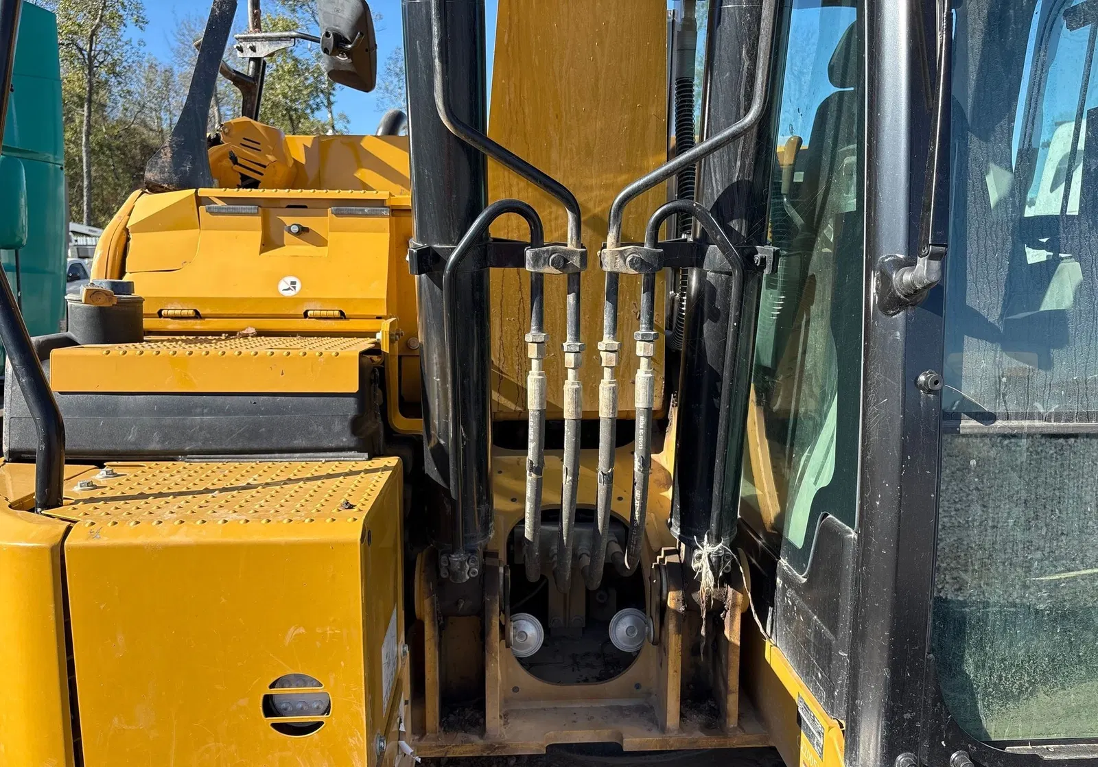 2022 Caterpillar 315
