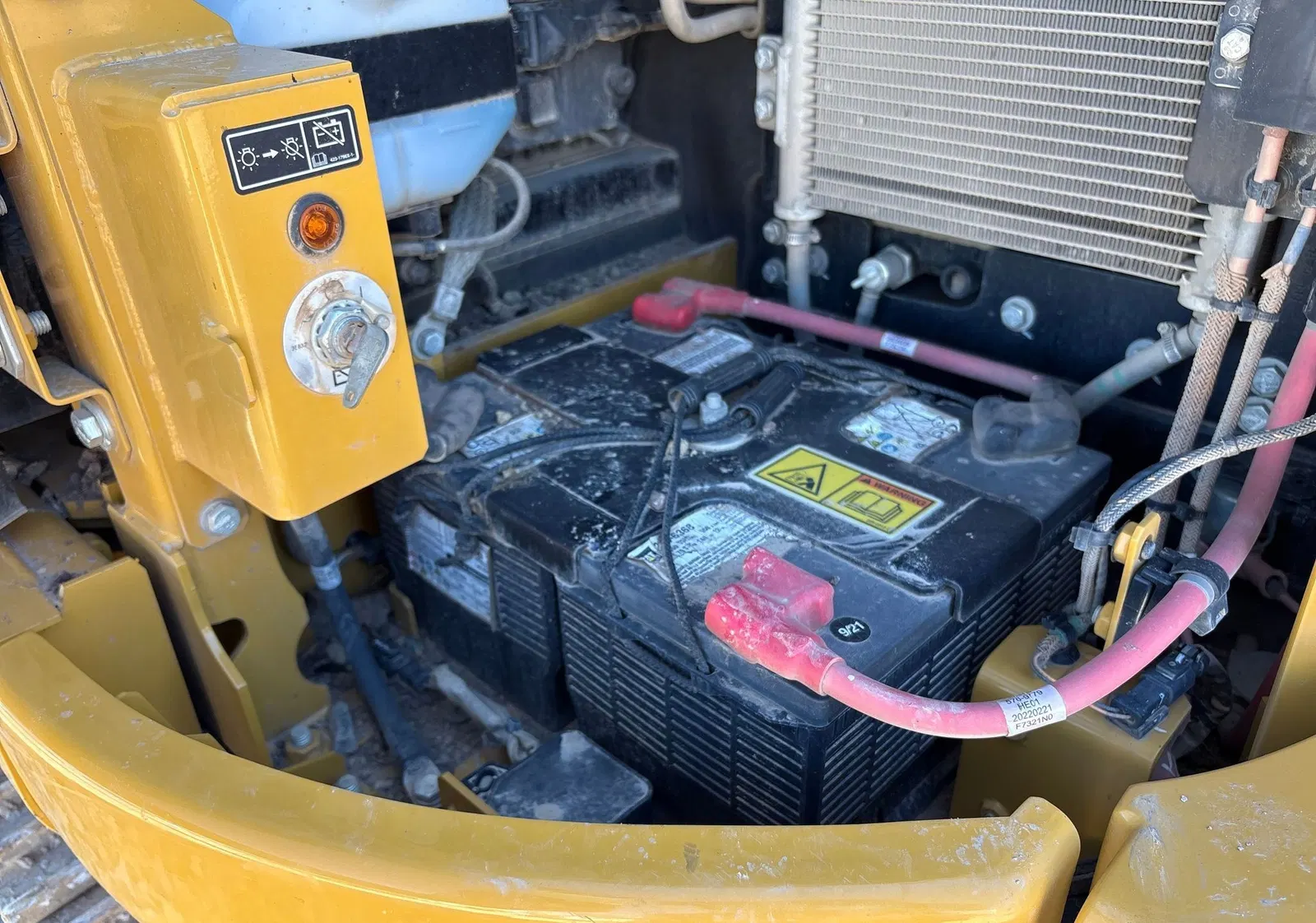 2022 Caterpillar 315