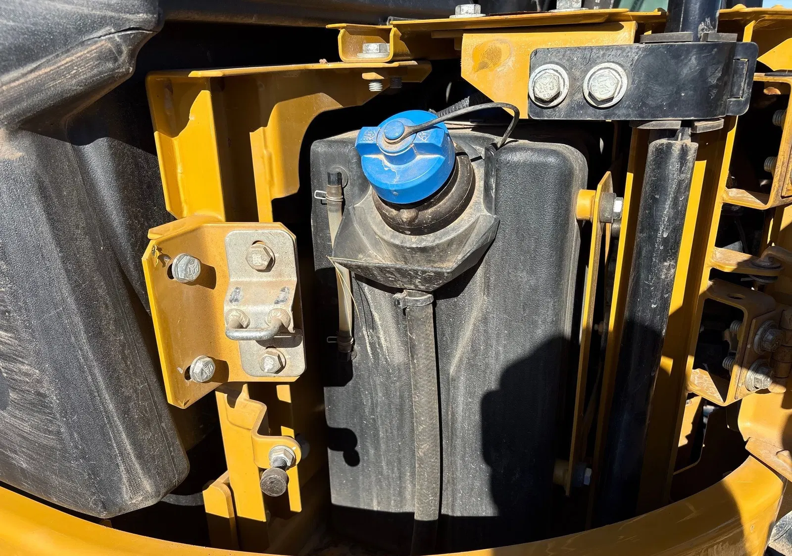 2022 Caterpillar 315