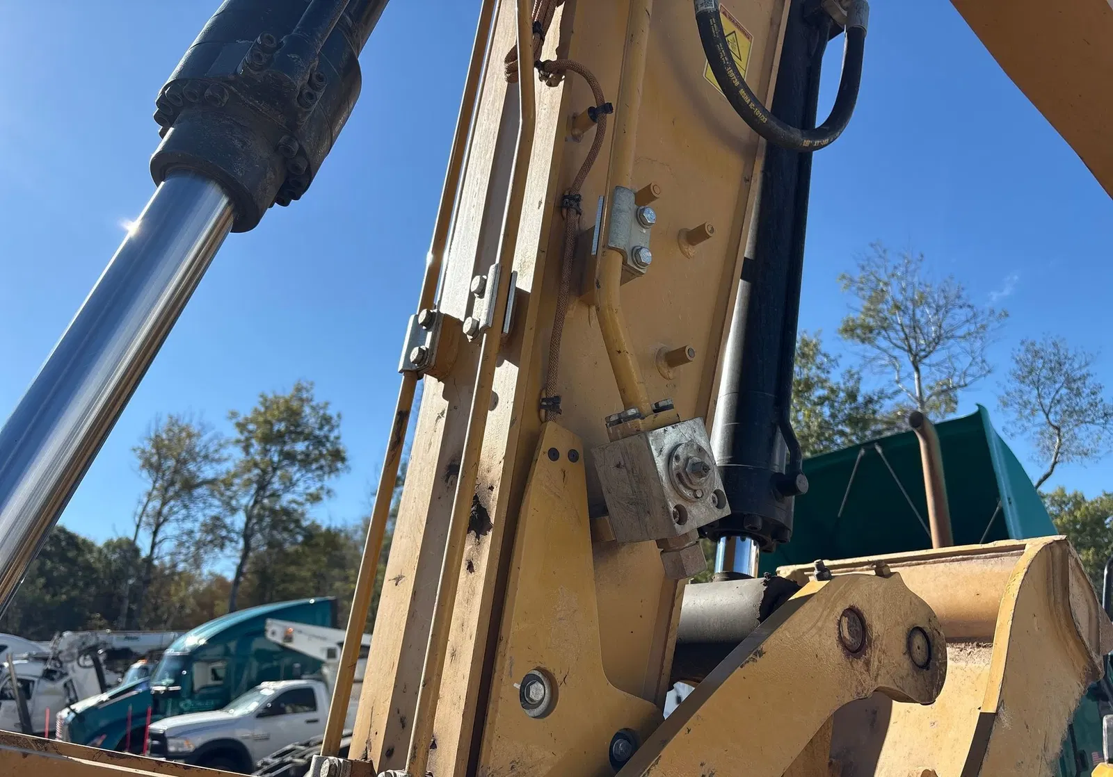 2022 Caterpillar 315