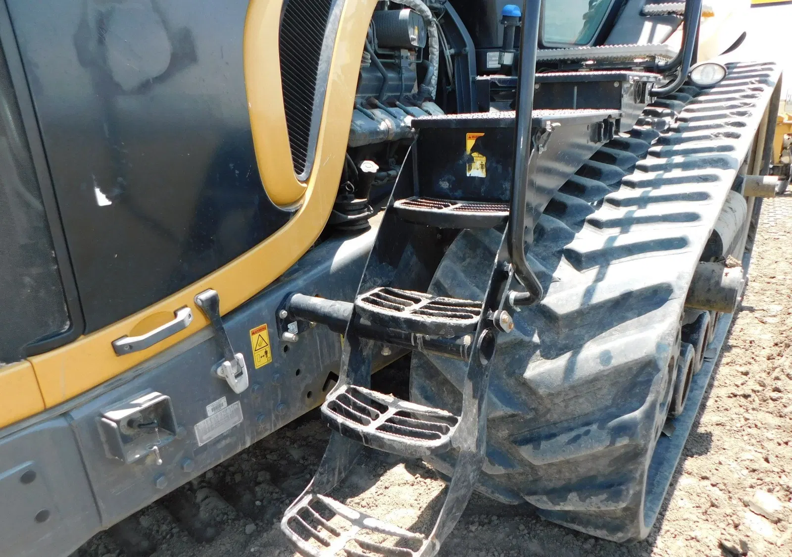 2014 Challenger MT845E