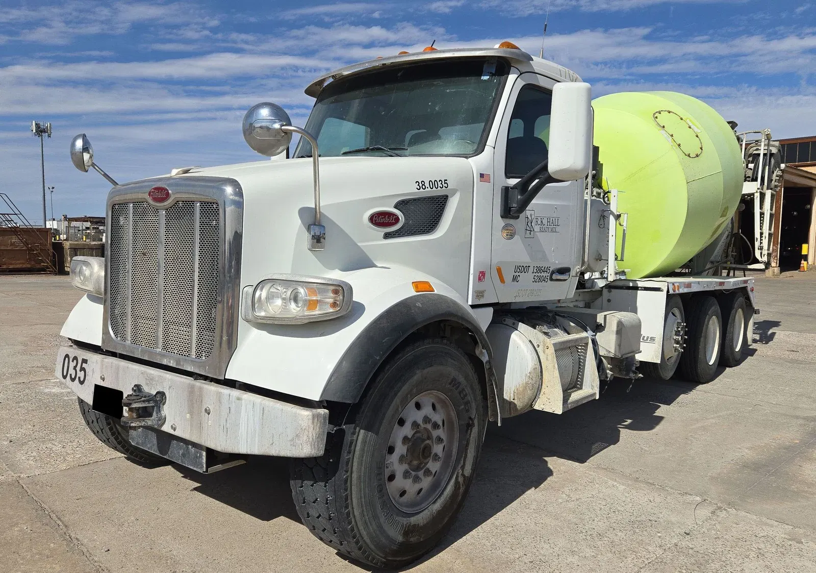 2017 Peterbilt 567